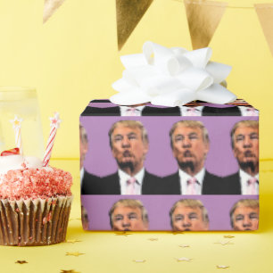 DONALD TRUMP KISS BIRTHDAY WRAPPER PAPIER