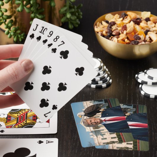 Donald Trump met de Amerikaanse adelaar op zijn sc Pokerkaarten (Insitu)