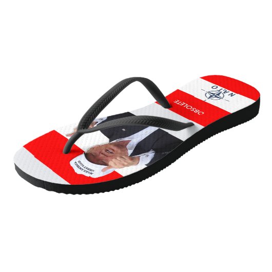 DONALD TRUMP:  NAVO IS OPLOSSING/NIET OPLOSSEN TEENSLIPPERS (Schuin)