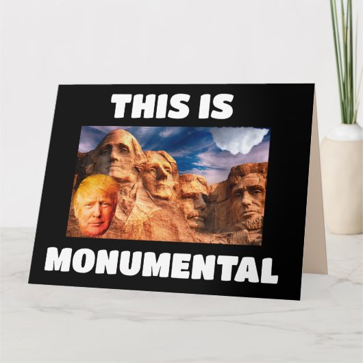 DONALD TRUMP ON MOUNT RUSHMORE BIG BIRTHDAY KAART (Voorkant)