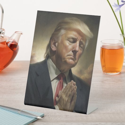 Donald Trump Pray for America Reclamebord Met Voetstuk (Insitu)