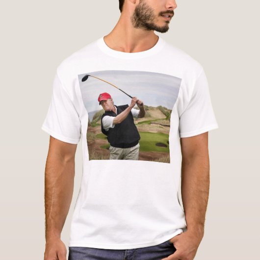 Donald Trump T-Shirts (Trump Golfing) (Voorkant)