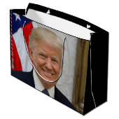 Donald Trump US President Witte Huis MAGA 2024 Groot Cadeauzakje (Achterkant Gekanteld)
