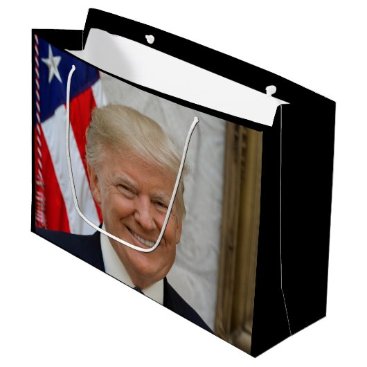 Donald Trump US President Witte Huis MAGA 2024 Groot Cadeauzakje (Voorkant Gekanteld)
