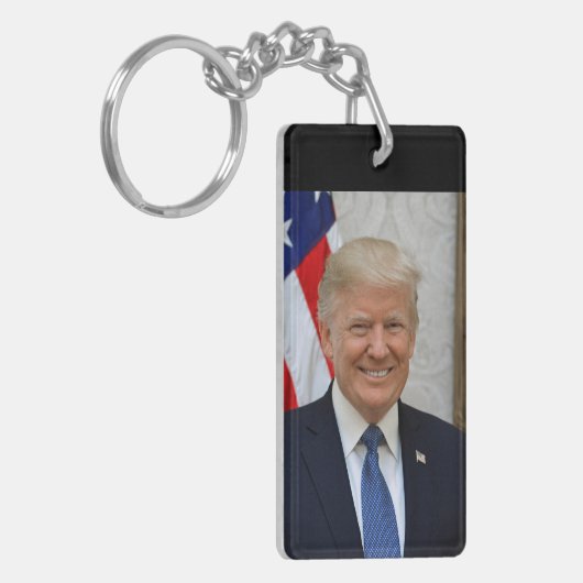 Donald Trump US President Witte Huis MAGA 2024 Sleutelhanger (Voorkant Links)