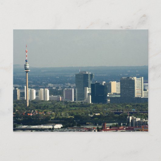 Donauturm en UNO City Briefkaart (Voorkant)