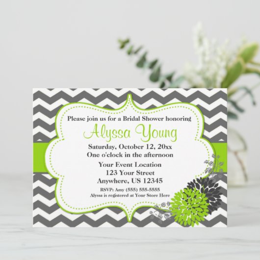 Donk Gray Lime Green Chevron Uitnodiging (Staand voorkant)