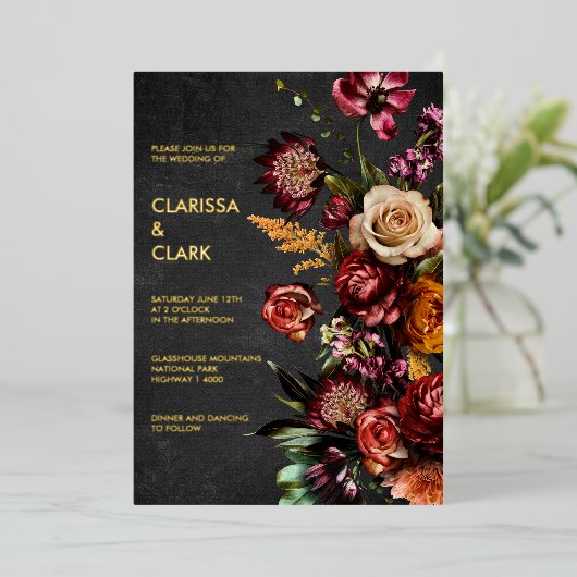 Donk Moody Bold Wild Flower Wedding Folie Uitnodiging (Staand Voorkant)