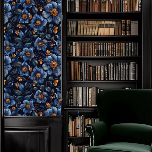 Donker Academia Blauw Bloemen Behang (Dark Academia Blue Floral Wallpaper in a library.)