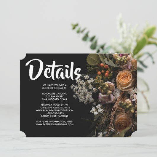 Donker  bloemuitnodiging kaart (Staand voorkant)