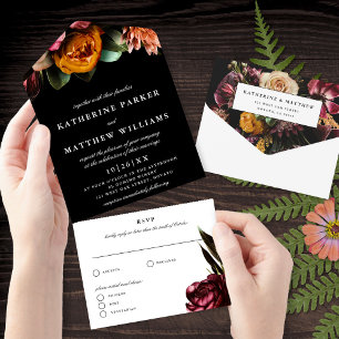 Donker en Moody Elegant Floral Black Wedding All In One Uitnodiging