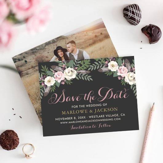 Donker en Moody Roos Roze Floral Boho Wedding Save The Date
