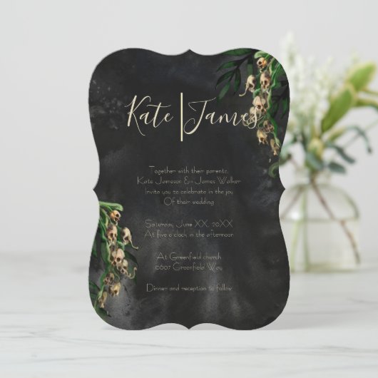 Donker en Moody Snapdragon skulls bruiloft uitnodi Kaart (Staand voorkant)
