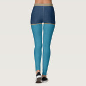 Donker en Turquoise Blue Denim Jeans Shorts en Ini Leggings (Achterkant)