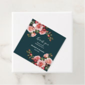 Donker humeurig roze en rode rozen blauwgroen brui bedankjes labels (In situ)