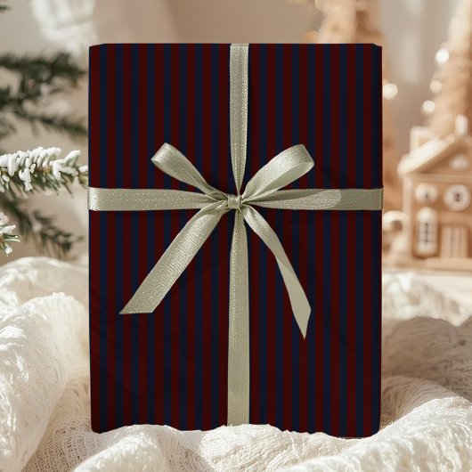 Donker marineblauw & bordeaux gestreept cadeaupapier