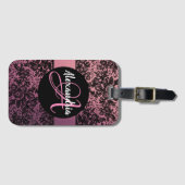 Donker Moody Bloemen op Roze Monogram Bagagelabel (Voorkant (horizontaal))