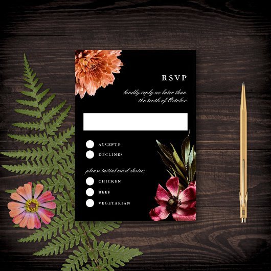 Donker + Moody Elegant Bloemen Zwart Bruiloft Antw RSVP Kaartje