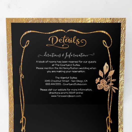 Donker & Moody Goud en Zwarte Bloemen Huwelijk Drieluik Uitnodiging (Binnenzijde eerst)