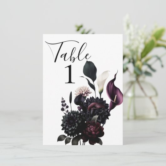 Donker Moody Romantisch Bloemen Bruiloft Tafel Num Kaart (Staand voorkant)