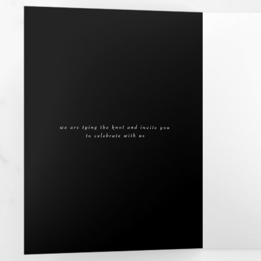 Donker Moody Romantische Gotische Bloemen Bruiloft Drieluik Uitnodiging (Binnenzijde eerst)