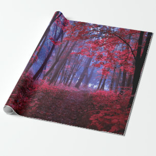 Donker mysterieus bos in roze tinten. Mystical aut Cadeaupapier