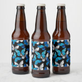 Donker naadloos patroon met blauwe vlinders Morpho Bier Etiket (Flessen)