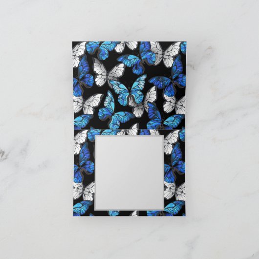 Donker naadloos patroon met blauwe vlinders Morpho Kaart (Binnen)