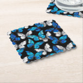 Donker naadloos patroon met blauwe vlinders Morpho Kartonnen Onderzetters (Gebogen)