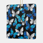 Donker naadloos patroon met blauwe vlinders Morpho Keramisch Ornament (Links)