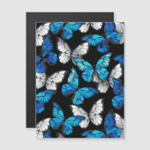 Donker naadloos patroon met blauwe vlinders Morpho Magnetische Uitnodiging (Voorkant / Achterkant)
