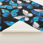 Donker naadloos patroon met blauwe vlinders Morpho Sherpa Deken (3/4)