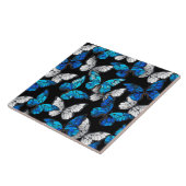 Donker naadloos patroon met blauwe vlinders Morpho Tegeltje (Zijkant)