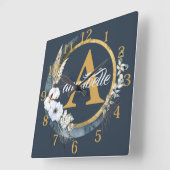 Donker Stoffig Blauw Bloemen Boho Naam en Initiaal Vierkante Klok (Hoek)