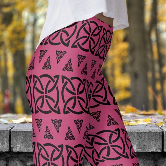 Donker zwart en rood Lila Banded Tribal Pattern Leggings