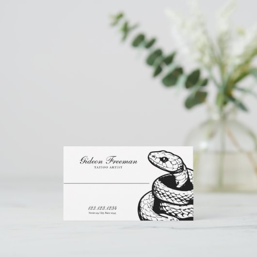 Donker Zwart-wit Script Snake Tattoo Visitekaartje (Staand voorkant)