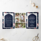 Donkerblauw Bloemen Kant Alles in een Indiase brui Drieluik Uitnodiging (Binnen)