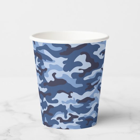Donkerblauw camouflagepatroon papieren bekers (Voorkant)
