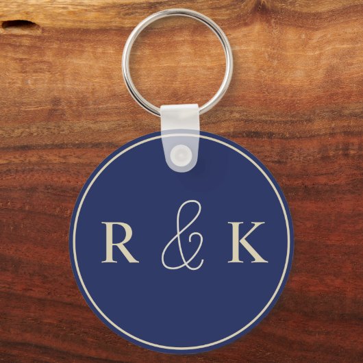 Donkerblauw en beige monogram sleutelhanger (Achterkant)
