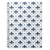 Donkerblauw Fleur De Lis patroon op witte achtergr Notitieboek (Voorkant)