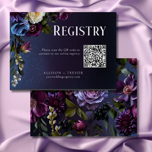 Donkerblauwe en paarse bloemrijke bruidsbruiloft i informatiekaartje