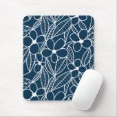 Donkerblauwe en witte tropische bloemen muismat (Met muis)