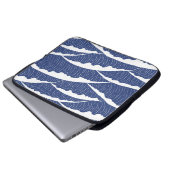 Donkerblauwe en witte Waves Electronics Bag Laptop Sleeve (Voorkant onderkant)
