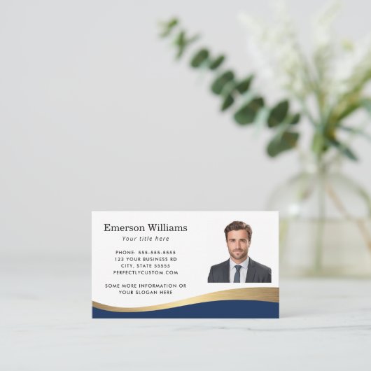 Donkerblauwe faux gouden golf aangepaste foto visitekaartje (Staand voorkant)