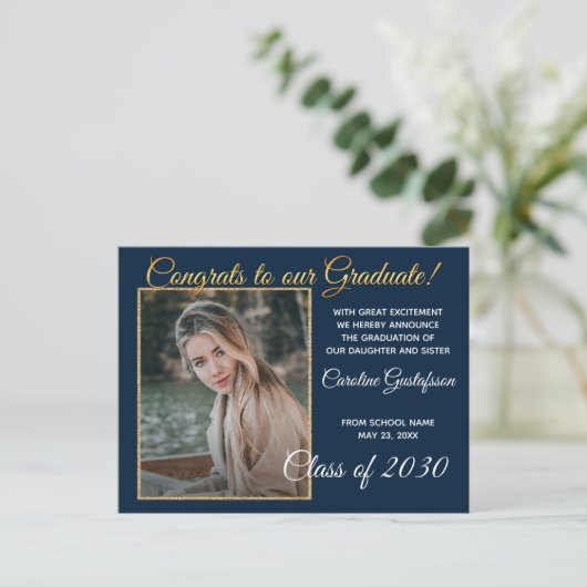 Donkerblauwe gouden Afstuderen aankondiging Briefkaart (Staand voorkant)
