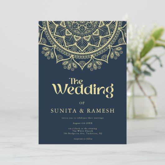 Donkerblauwe goudlegant Bollywood Indische bruilof Kaart (Staand voorkant)