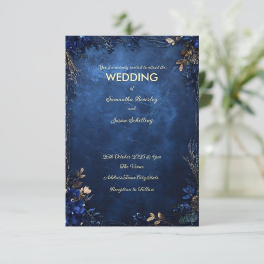 Donkerblauwe marmeren achtergrond met rustieke blo kaart (Staand voorkant)