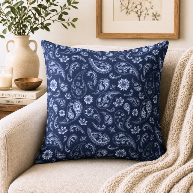 Donkerblauwe Paisley Kussen (Creator heeft geüpload)