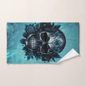Donkerblauwe schedel met rozen. bad handdoek (Handdoek)
