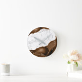Donkerbruin agaat met gouden glitter veins op marm ronde klok (Huis)